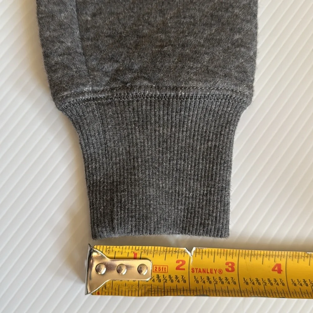Gap kids gray quilted joggers. Girls size XS